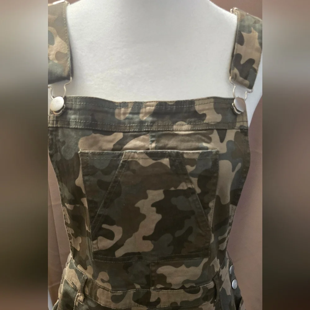 Camouflage Overall Dress - Picture 5 of 5